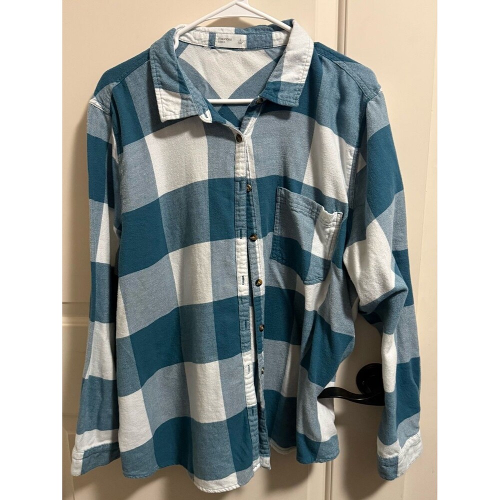 Maurice’s blue and white flannel Size 2
